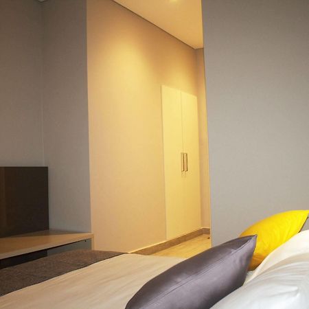 Urbano Hotel By Roots Wiaboman Екстериор снимка